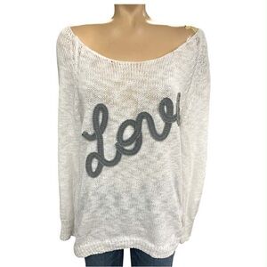 Chic Off-the-Shoulder White Sweater with Gray Script Size M